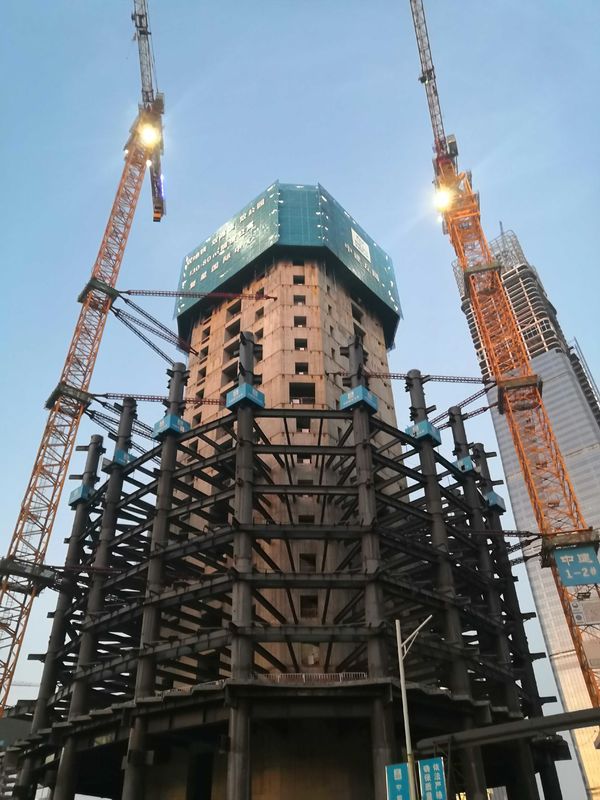 ช่วงยาวขนาดใหญ่ ทนทาน สร้างอย่างรวดเร็ว Prefab สร้างก่อน โครงสร้างเหล็กหนัก สร้างสูงด้วย ISO9001