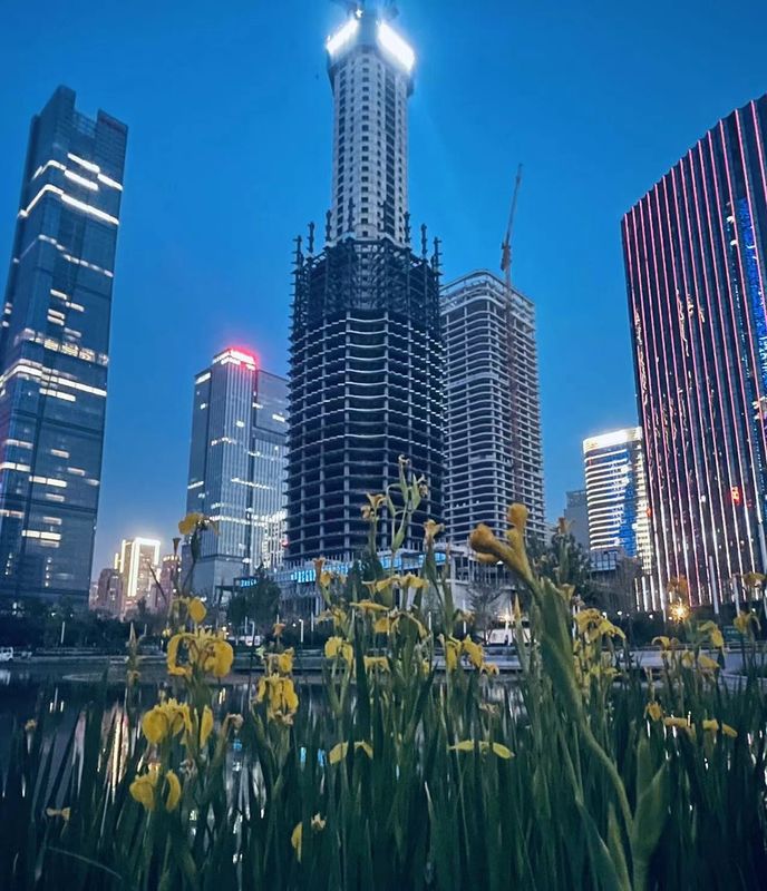 สร้างอย่างรวดเร็วและอาคารสูงสุด Prefab สภาพเหล็ก Prefabricated สําหรับสํานักงาน / การเงิน / โรงแรม